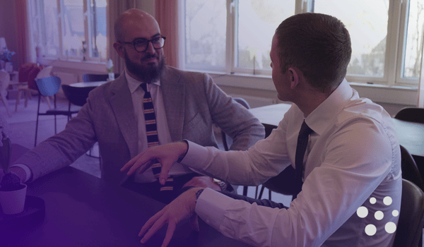 Webinar-03.03-Effektiv-fakturaflyt-med-Medius-og-AI-med-blomst